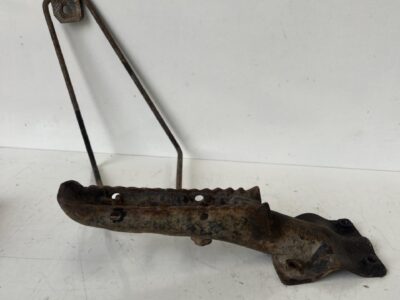Foot Peg With Footwell Support Brace - Right - 93-00