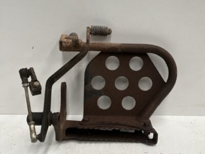 Foot Rest With Shifter - Right - 97-99