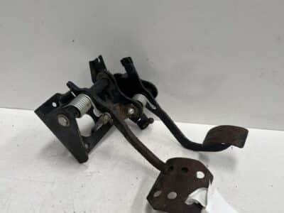 Pedal Mount Including Pedals - 21+